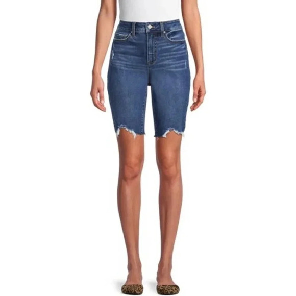 Time & Tru Women's Size 6 Dark Washed High Rise Shark Bite Hem Bermuda Shorts - Picture 1 of 4